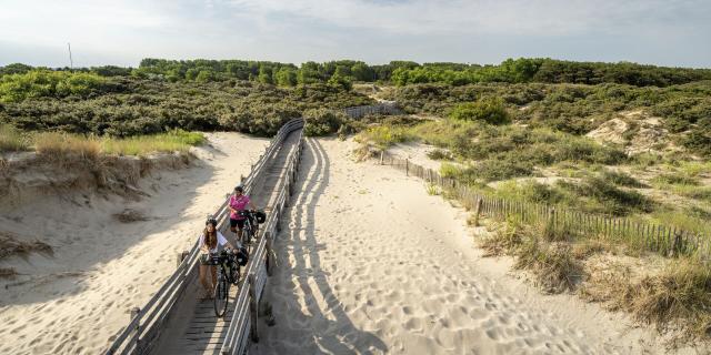 Cyclist on the Opal Coast, Le Touquet Paris Plage, EuroVelo 4 Vélomaritime