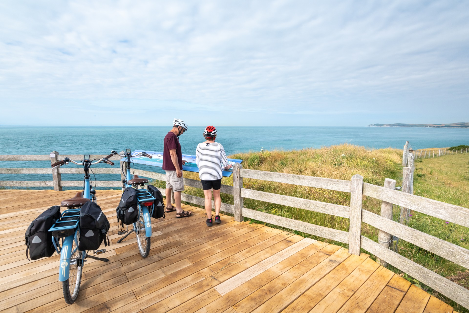 Les Deux Caps Opal Coast EuroVelo 4 cycling Velomaritime