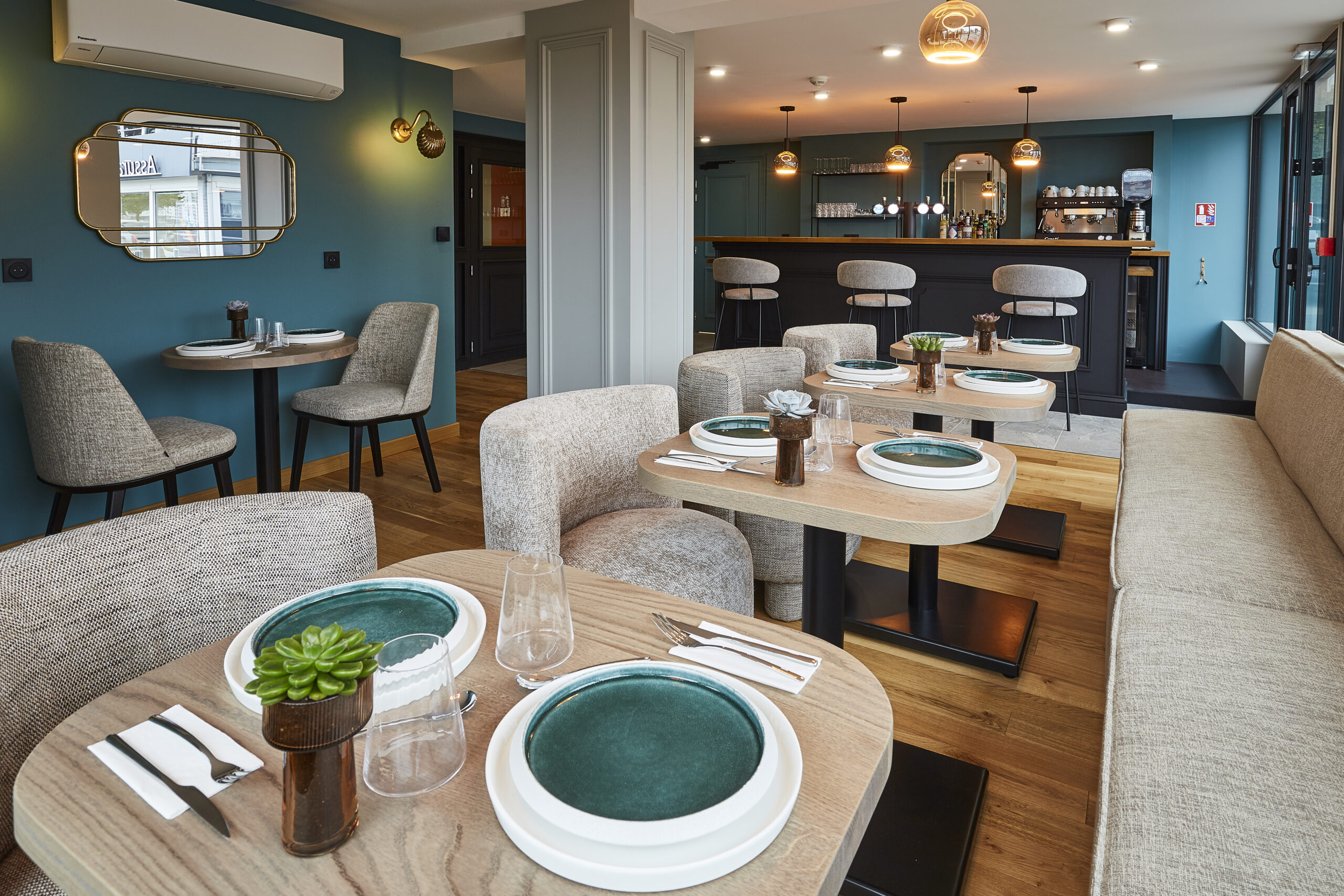 Hotel Monsieur Georges, 4-star boutique hotel facing the harbour of Boulogne-sur-Mer