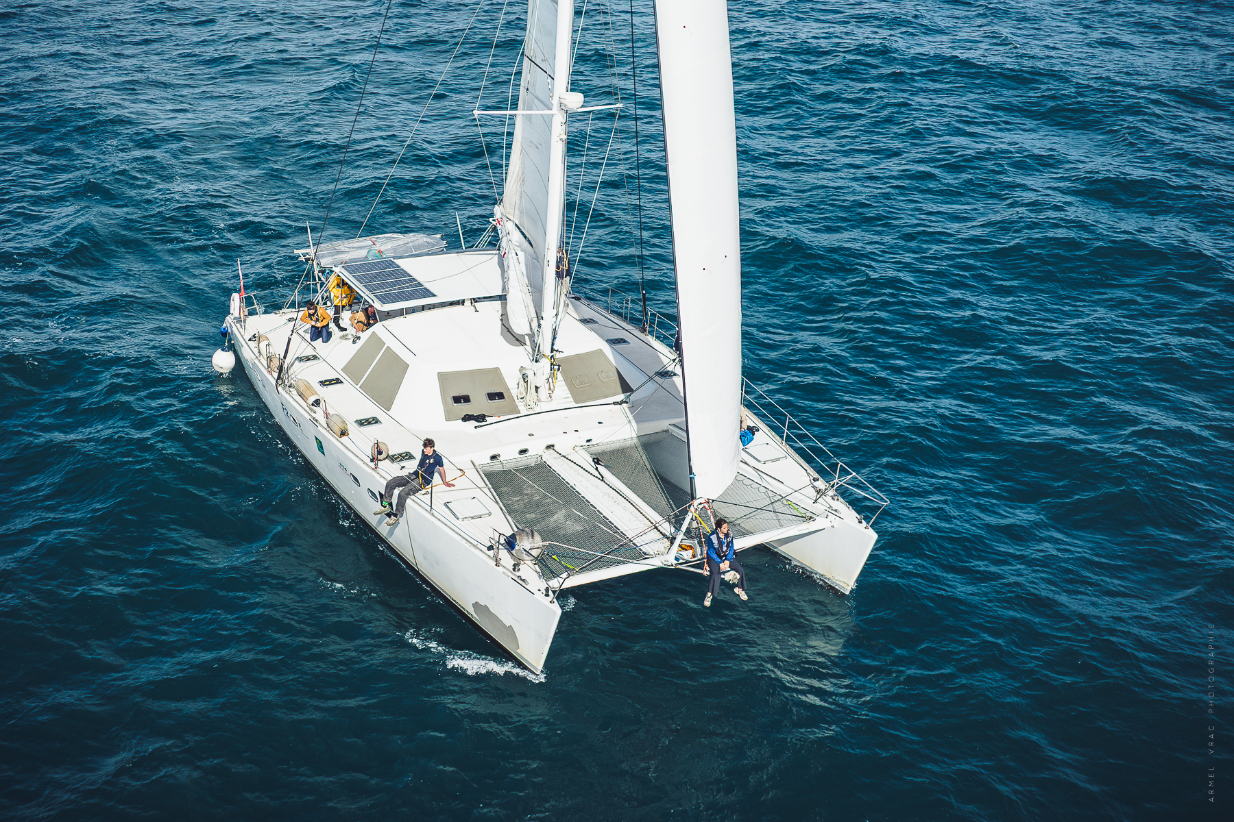 SailLink catamaran under sail in the Channel, the crossing at the heart of the L'Échappée Paris to London gravel ultra